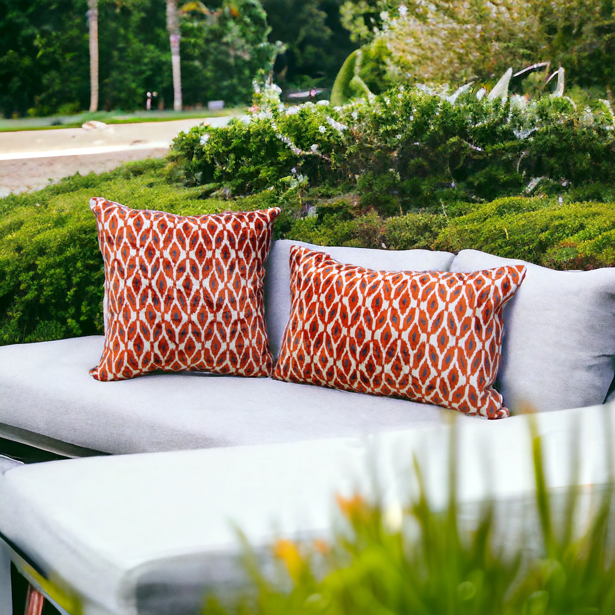 Cojines mosaico azul en terraza con vistas BerfinHome